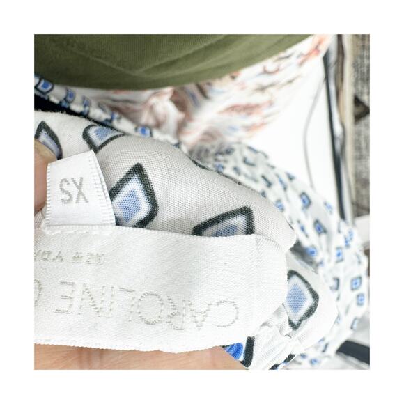 Caroline Consta Bardot Mini Flounce Dress Cap Sleeve Printed White Size XS - Picture 12 of 13